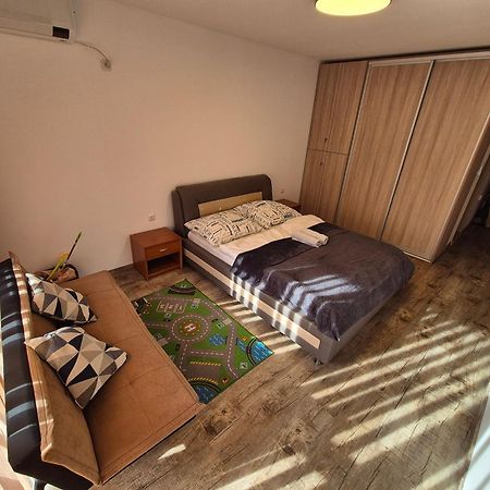 Apartman Ttt ブルガス エクステリア 写真