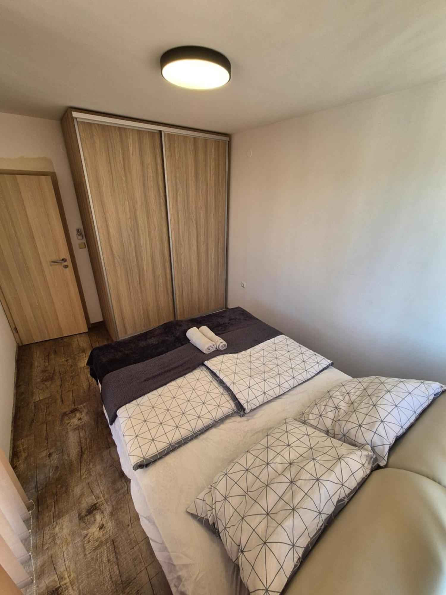 Apartman Ttt ブルガス エクステリア 写真